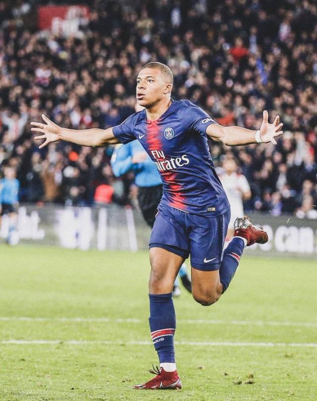 球员被球迷喊“去找个班上”，加图索：坦白地说这让我很难受