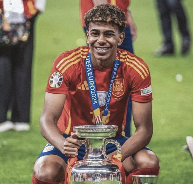 对手简直被打自闭