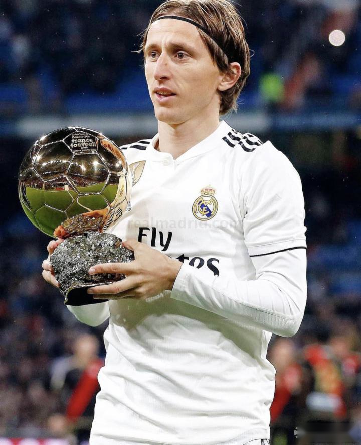 单节20+得分历史前十：KD落榜，东契奇27场，哈登32场，库里43场，詹姆斯呢